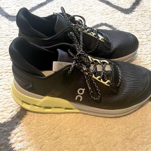 On Running Cloudnova Flux sneaker